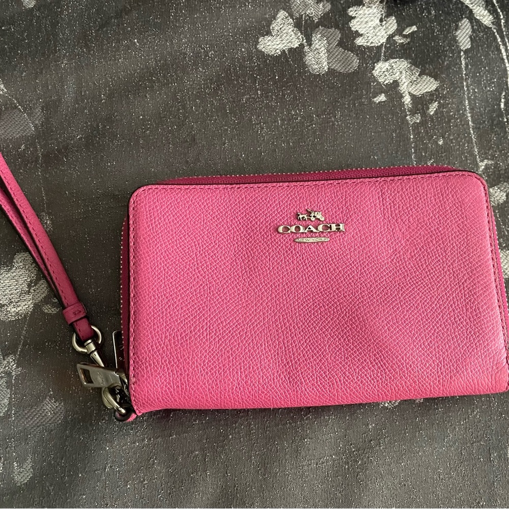 Coach wallet/clutch. - Picture 5 of 5